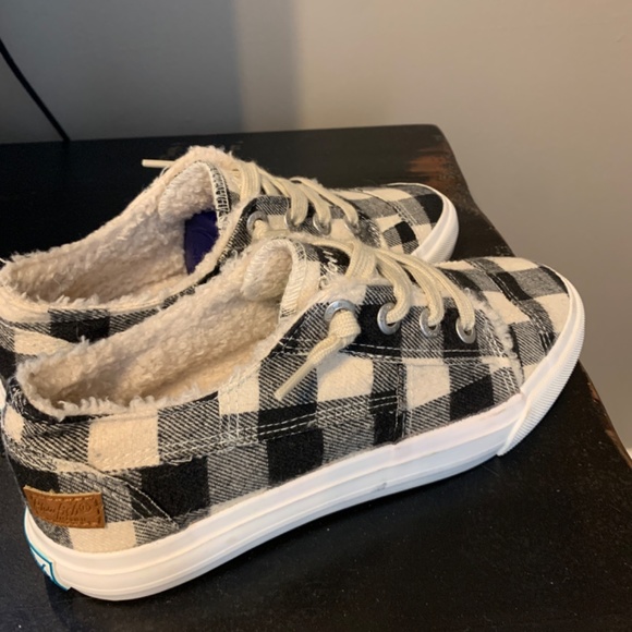 New! Blowfish checkered shoe - Picture 2 of 3